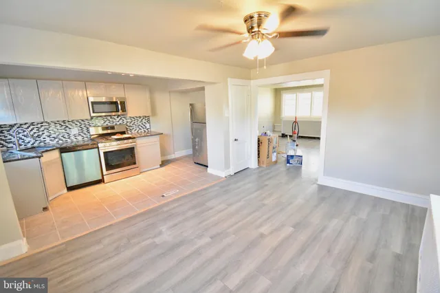 $2,450 | 461 Flamingo Street, Philadelphia, PA 19128