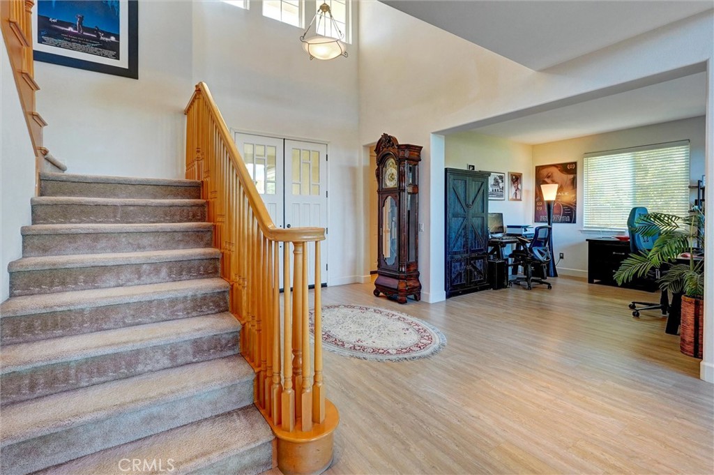 14079 Stagecoach Trail Moorpark, CA 93021 - Photo 21 of 47 a view of a livingroom with furniture and staircase