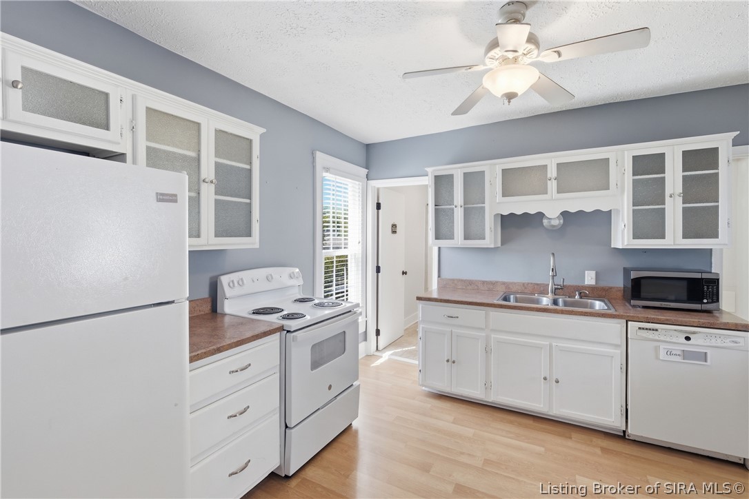 9175 Walnut Street Georgetown, IN 47122 - Photo 18 of 40