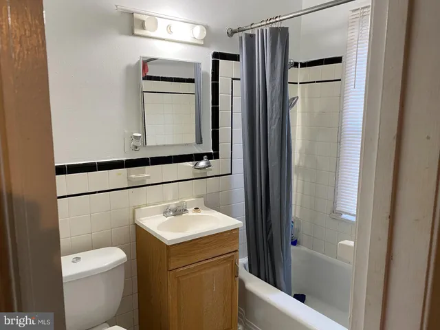 $1,250 | 4236 Benning Road Northeast, Unit 302, Washington, DC 20019