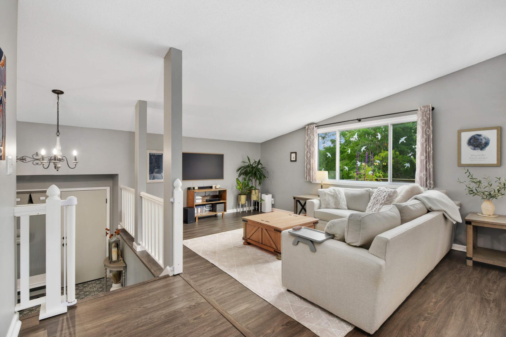 8920 Darnel Road Eden Prairie, MN 55347 - Photo 3 of 46