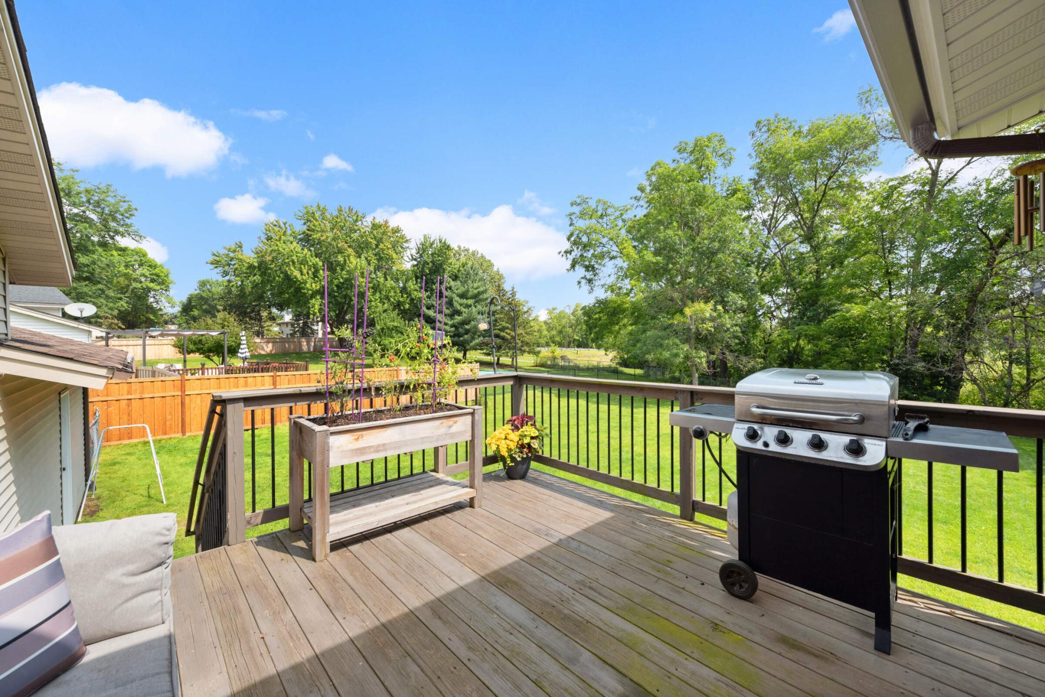 8920 Darnel Road Eden Prairie, MN 55347 - Photo 10 of 46