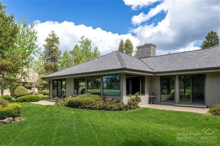 8 North Course Lane Sunriver, OR 97707 - Photo 1 of 24 Meticulously maintained inside and out.
