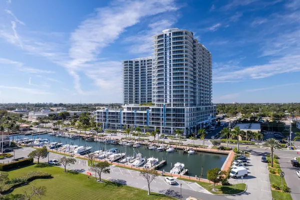 $1,350,000 | 220 Lake Shore Drive, Unit 817, Lake Park, FL 33403