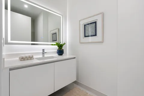 $1,400,000 | 220 Lake Shore Drive, Unit 817, Lake Park, FL 33403