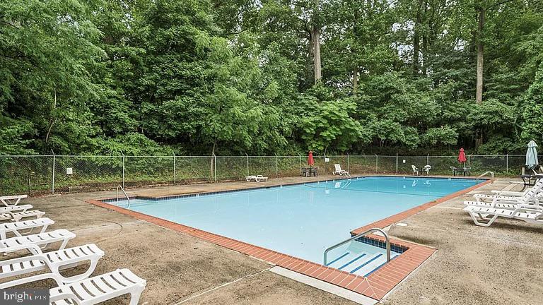 400 Glendale Road, Unit G45 Havertown, PA 19083 - Photo 15 of 17 Community Pool