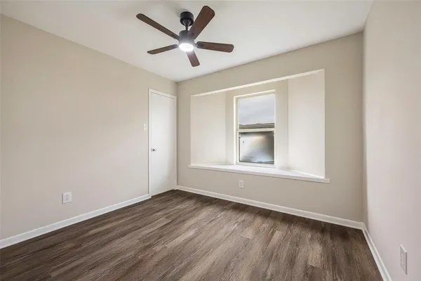 $184,900 | 849 Gun Barrel Lane, Unit F2, Gun Barrel City, TX 75156