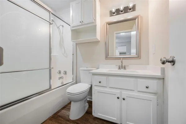 $184,900 | 849 Gun Barrel Lane, Unit F2, Gun Barrel City, TX 75156