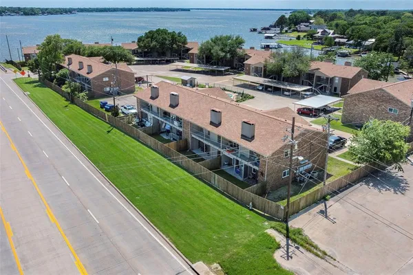 $184,900 | 849 Gun Barrel Lane, Unit F2, Gun Barrel City, TX 75156