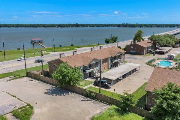$184,900 | 849 Gun Barrel Lane, Unit F2, Gun Barrel City, TX 75156