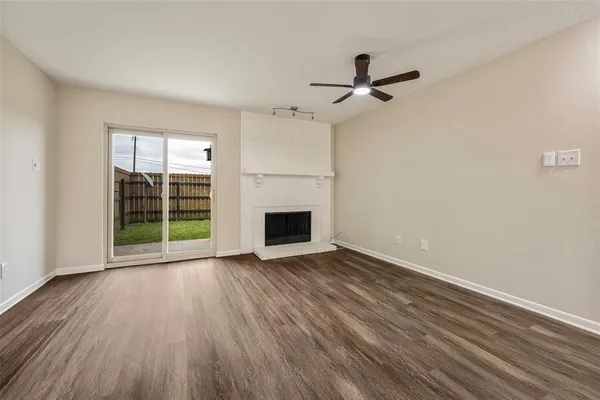 $184,900 | 849 Gun Barrel Lane, Unit F2, Gun Barrel City, TX 75156