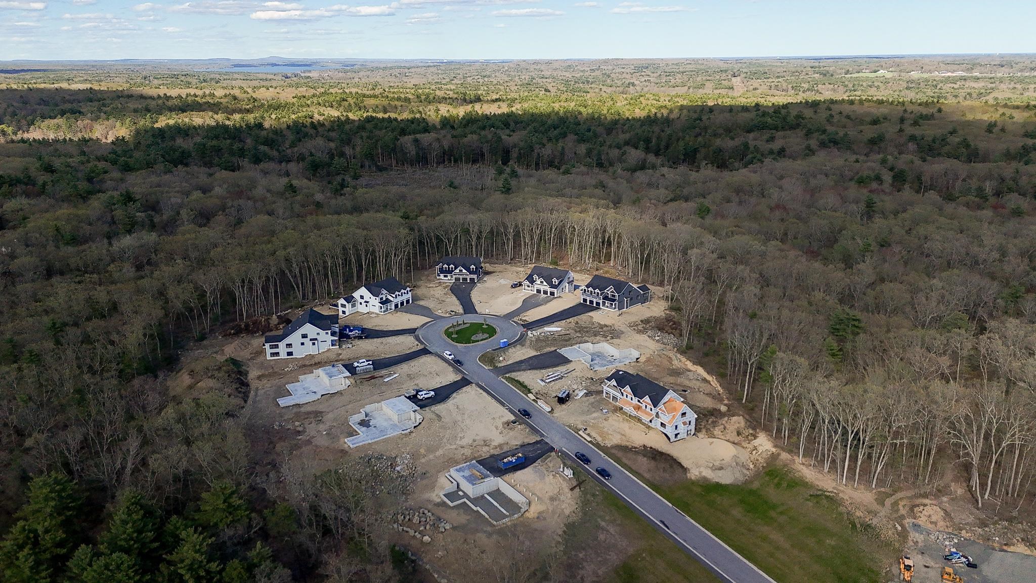 23 Signature Circle, Unit LOT 3 Exeter, NH 03833 - Photo 3 of 5