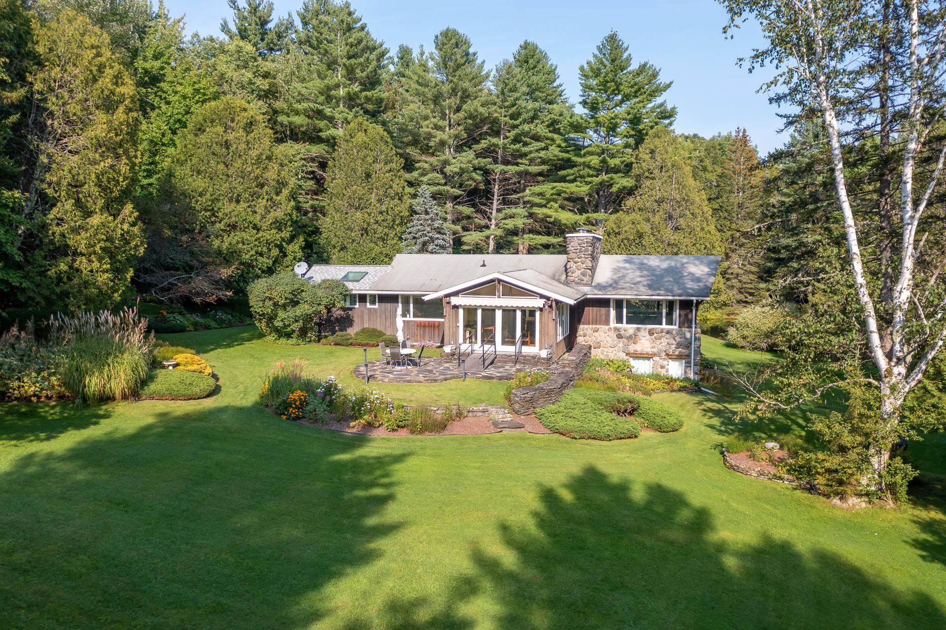 40 Sanborn Road Stowe, VT 05672 - Photo 2 of 23 Gallery Image 2