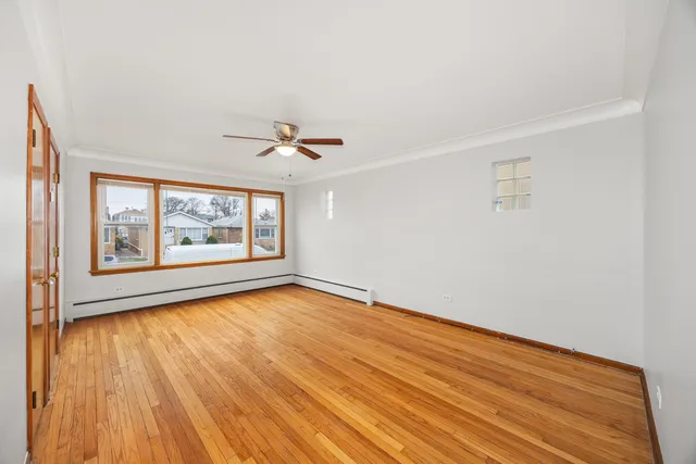 $1,895 | 5748 West Montrose Avenue, Unit 1, Chicago, IL 60634