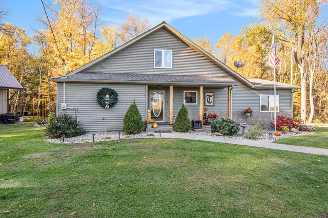 $469,900 | 270 West Briggs Road, Stanton, MI 48888