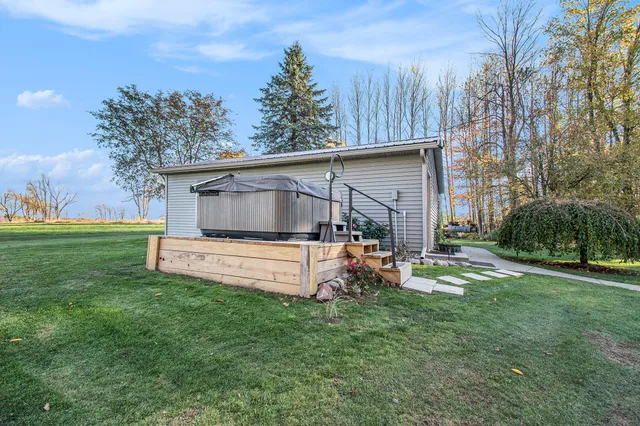 $469,900 | 270 West Briggs Road, Stanton, MI 48888