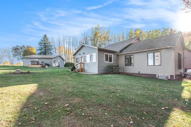 $469,900 | 270 West Briggs Road, Stanton, MI 48888