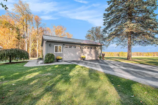 $469,900 | 270 West Briggs Road, Stanton, MI 48888