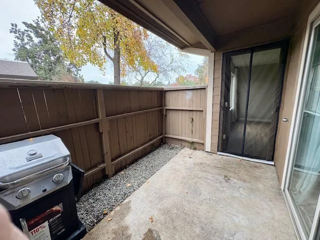 $285,000 | 9160 Madison Avenue, Unit 103, Fair Oaks, CA 95628