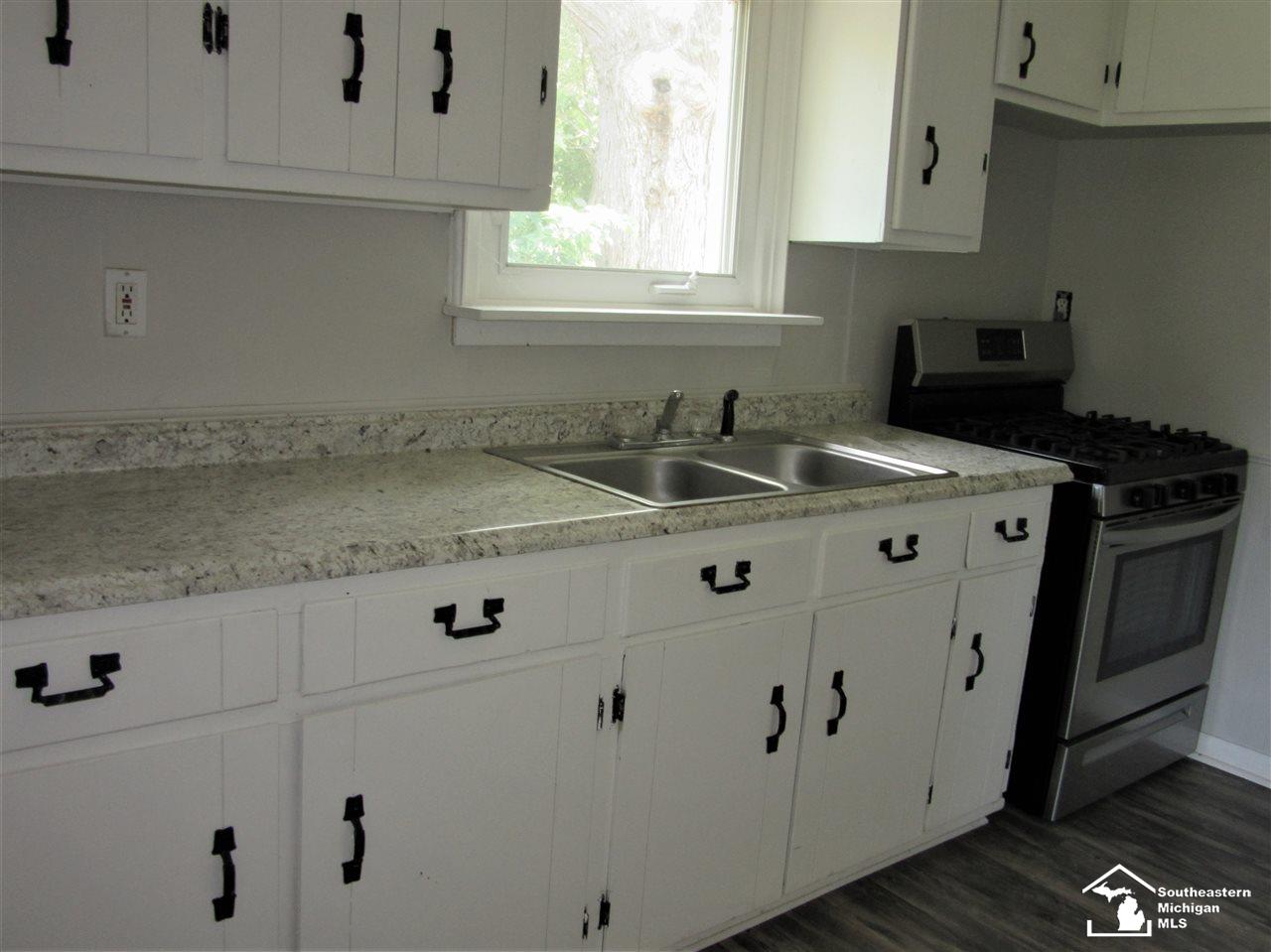 3940 Bluebush Road Monroe, MI 48162 - Photo 9 of 41