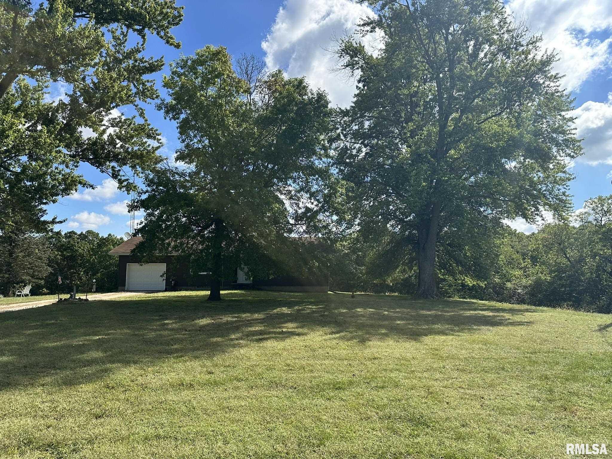 2205 North Sullivan Road Astoria, IL 61501 - Photo 5 of 25