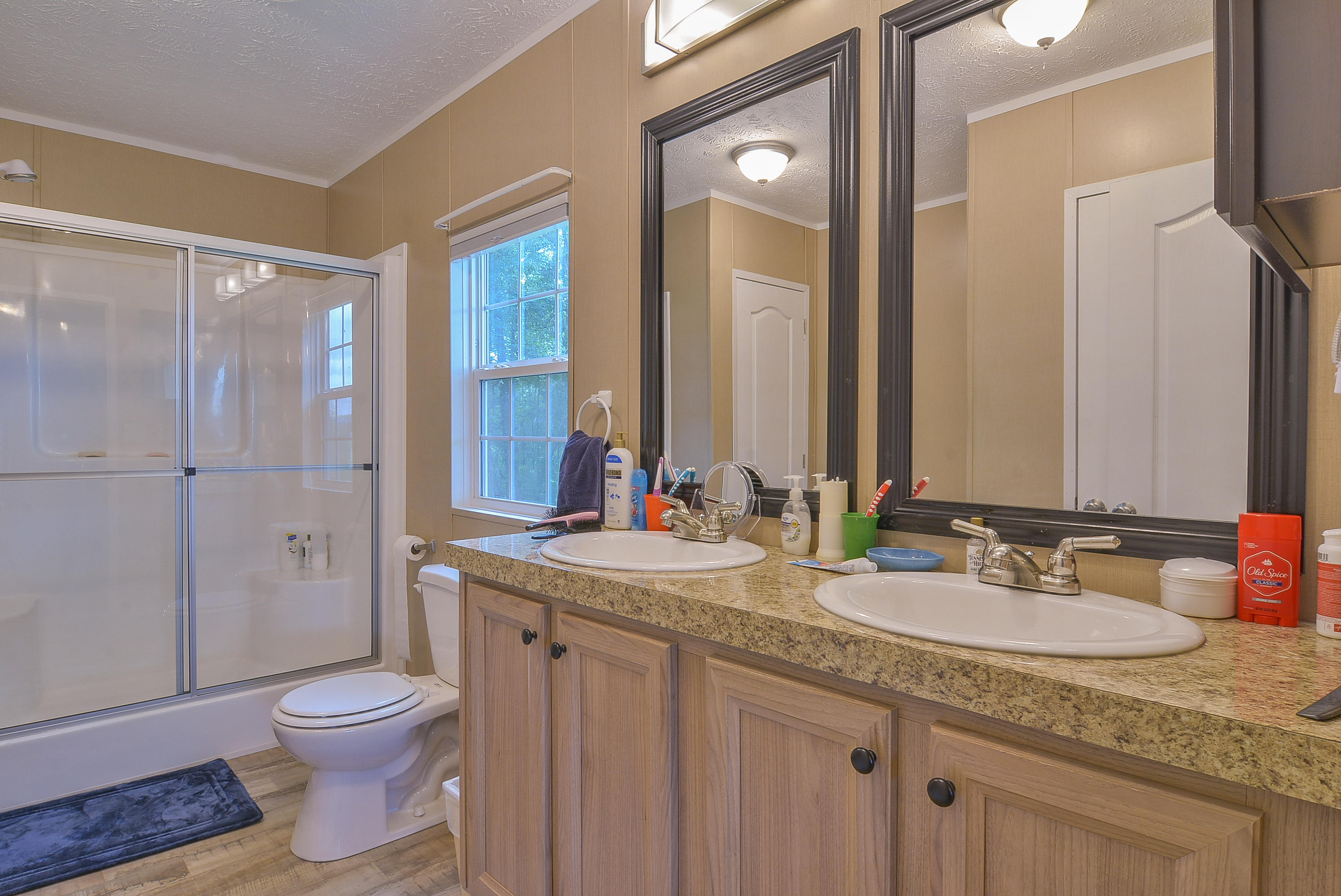 431 Berry Ridge Road Jonesborough, TN 37659 - Photo 6 of 41 Master Bath 1