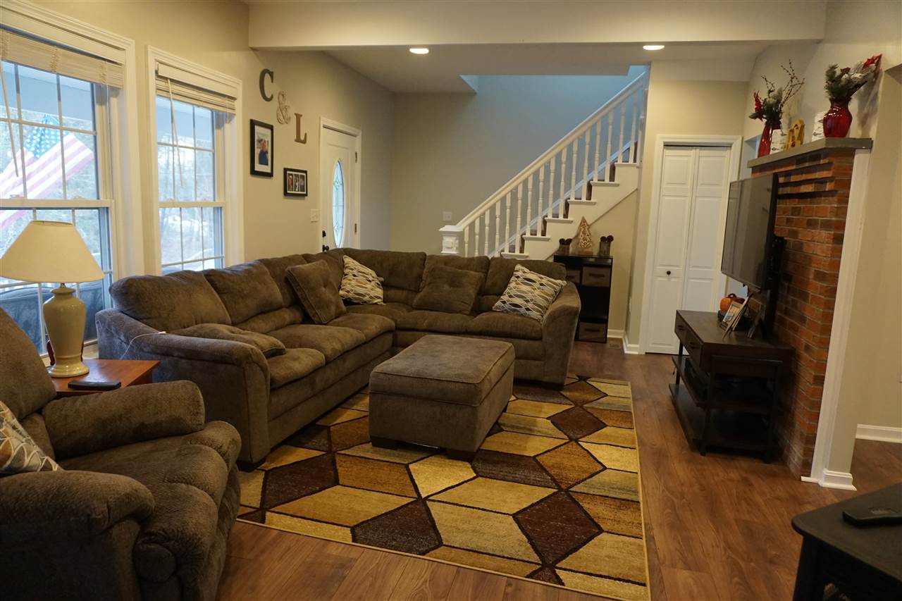 163 Mammoth Road Londonderry, NH 03053 - Photo 11 of 24 Gallery Image 11