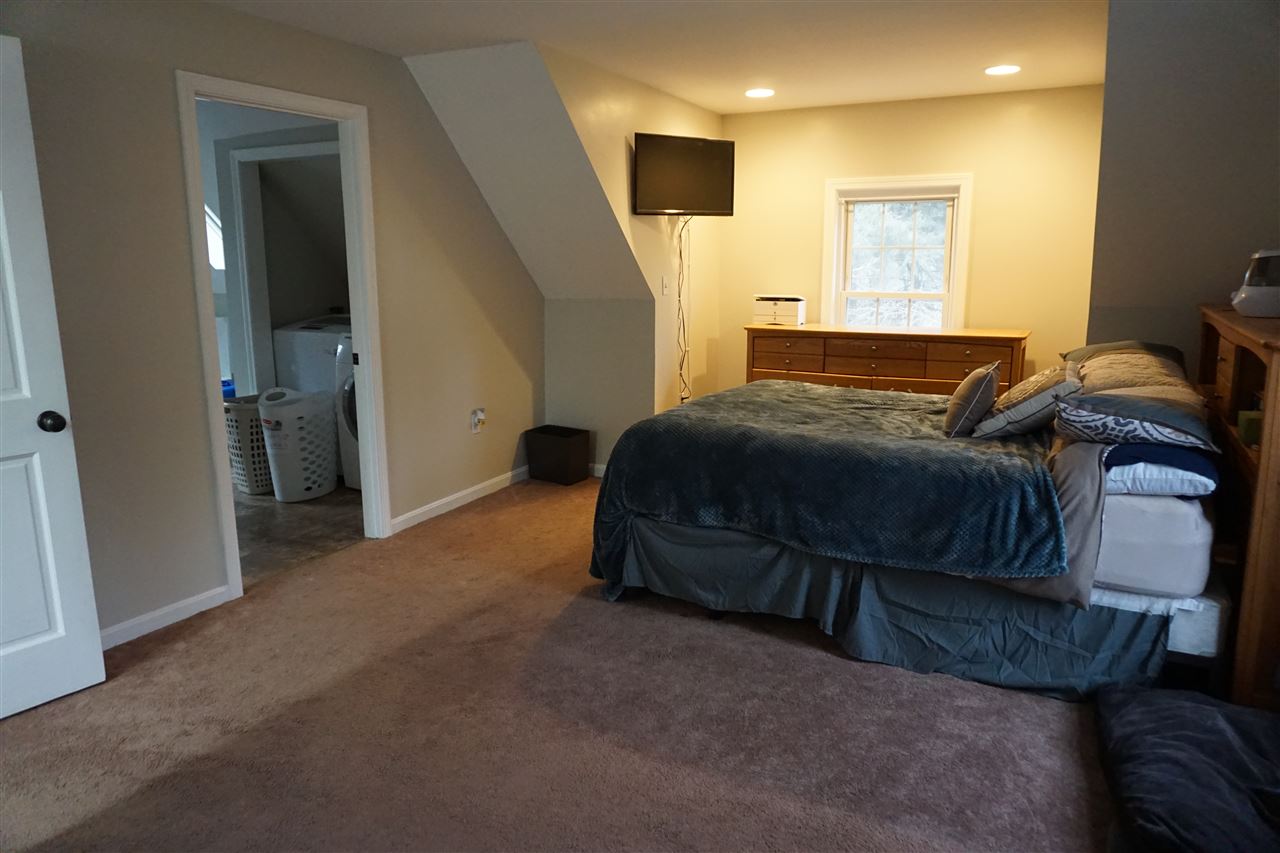 163 Mammoth Road Londonderry, NH 03053 - Photo 15 of 24 Gallery Image 15