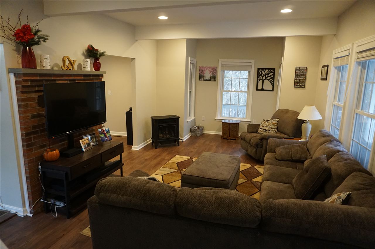 163 Mammoth Road Londonderry, NH 03053 - Photo 18 of 24 Gallery Image 18