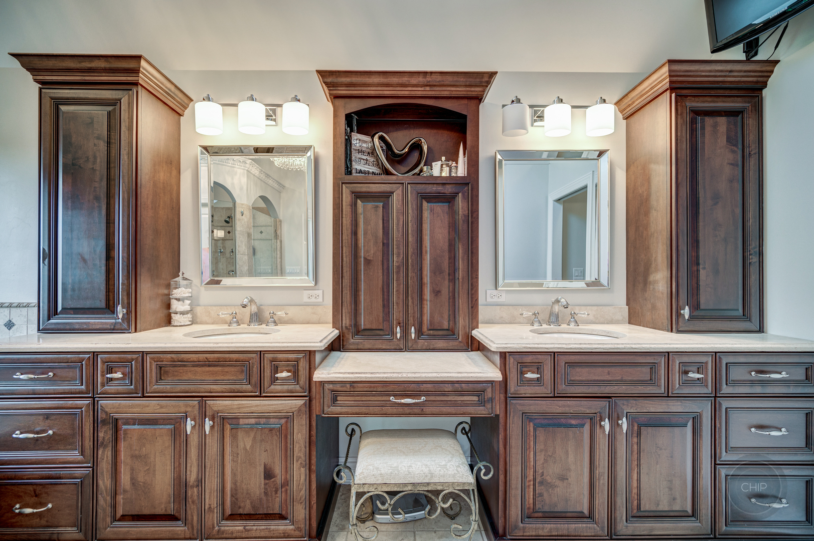 4603 Corktree Road Naperville, IL 60564 - Photo 31 of 61 a bathroom with a sink and a mirror