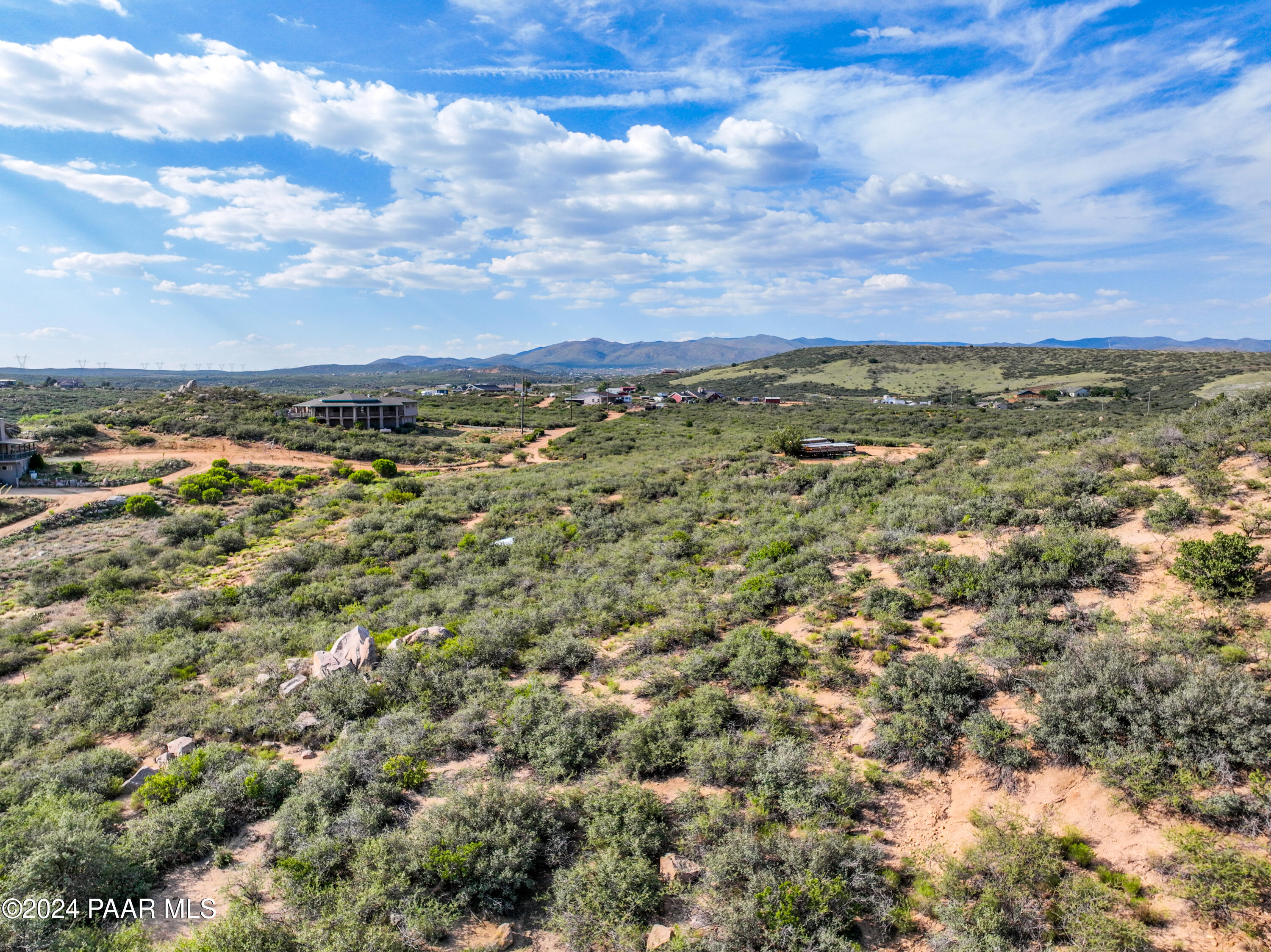 17400 Round Mountain Road Dewey, AZ 86327 - Photo 18 of 25 a view of a city with lush green forest