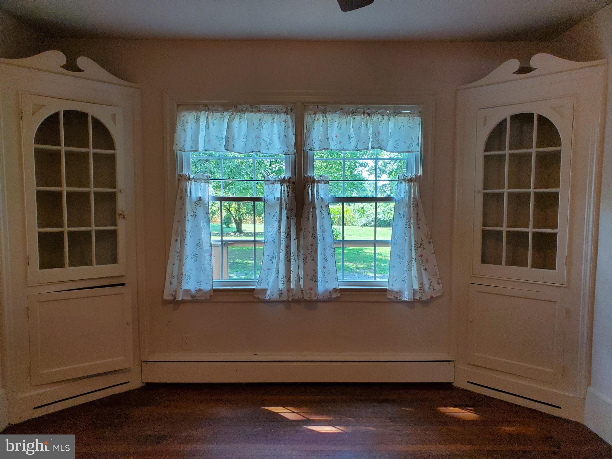 30255 Mt Vernon Road Princess Anne, MD 21853 - Photo 20 of 55 Dining Room with Built-Ins