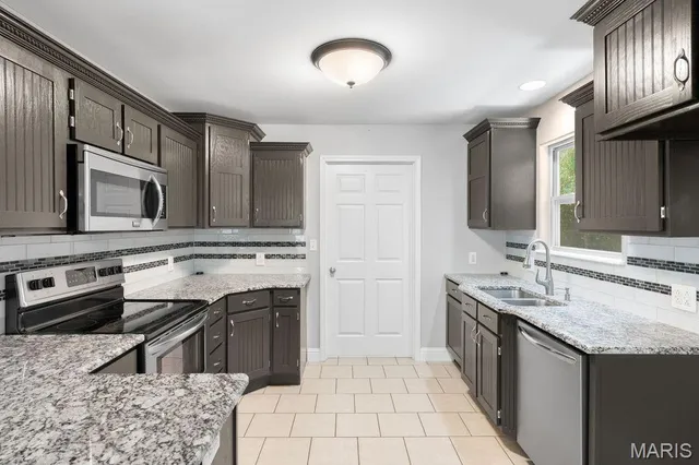 $335,000 | 443 Mark Twain Loop, Union, MO 63084