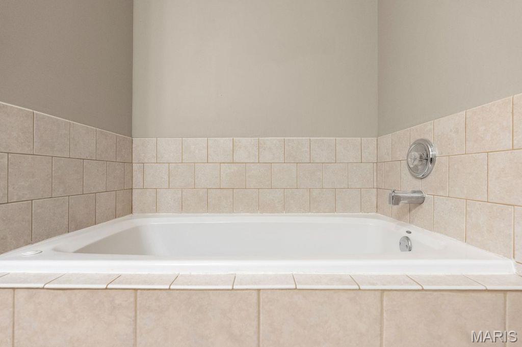 443 Mark Twain Loop Union, MO 63084 - Photo 17 of 31