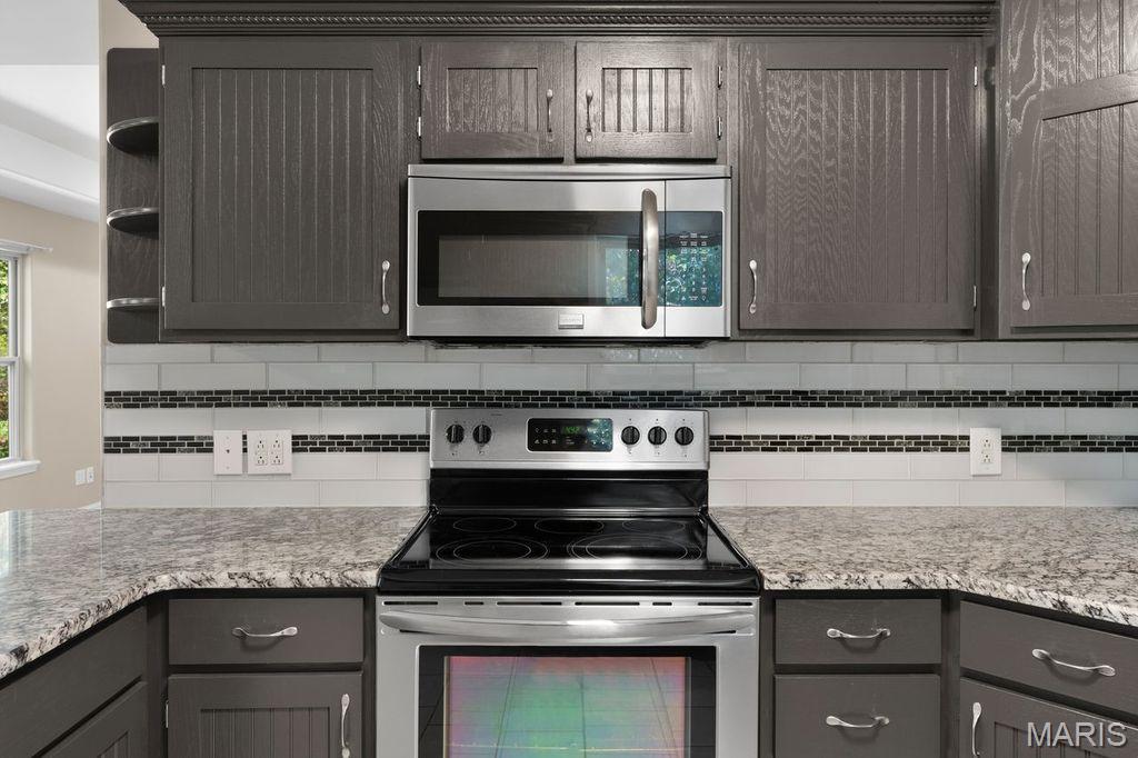 443 Mark Twain Loop Union, MO 63084 - Photo 8 of 31