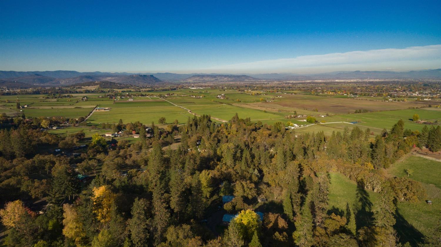 3771 Old Military Road Central Point, OR 97502 - Photo 7 of 19 a view of a city with ocean view