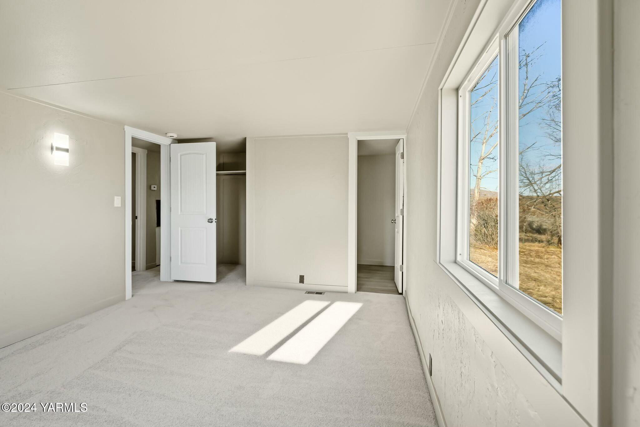 590 Hideaway Road Yakima, WA 98908 - Photo 17 of 34