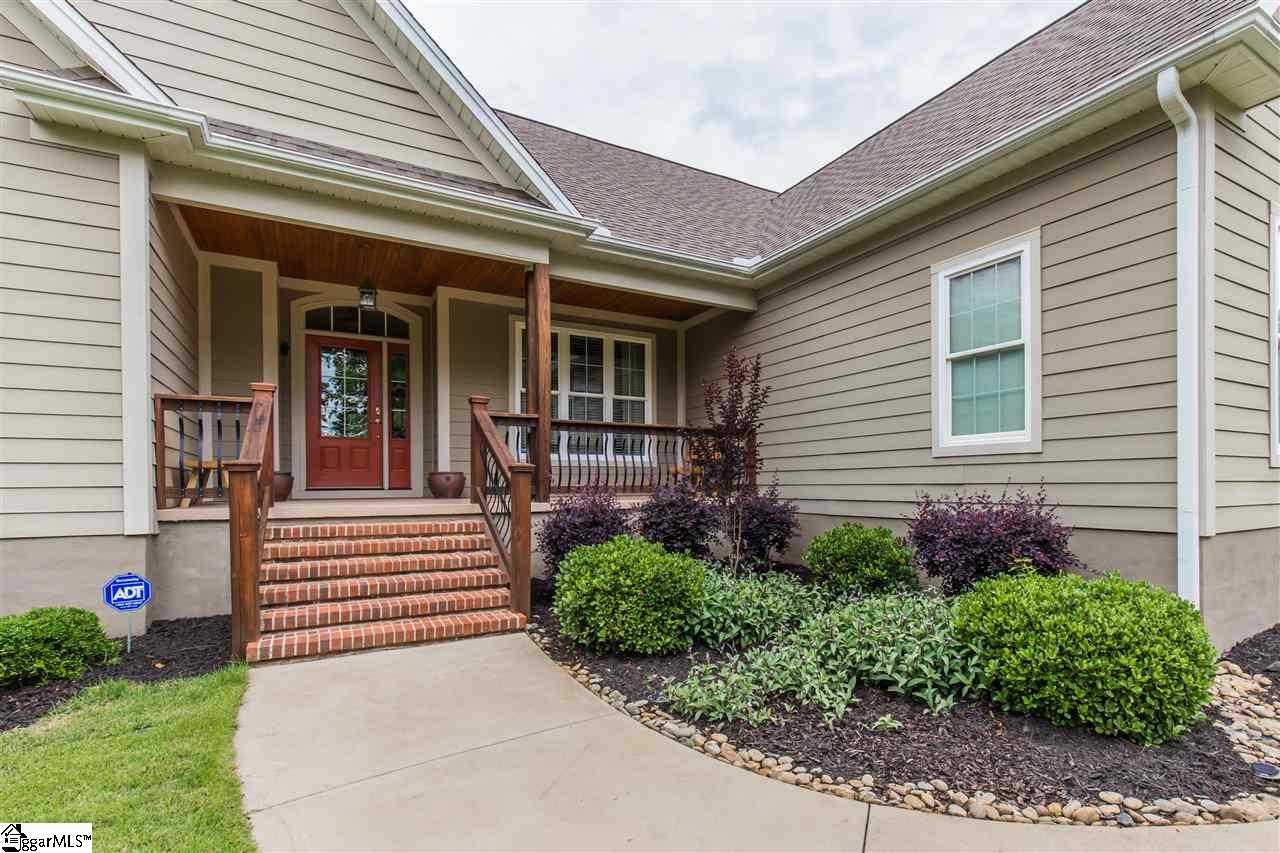 4431 South King Road Greer, SC 29651 - Photo 2 of 31
