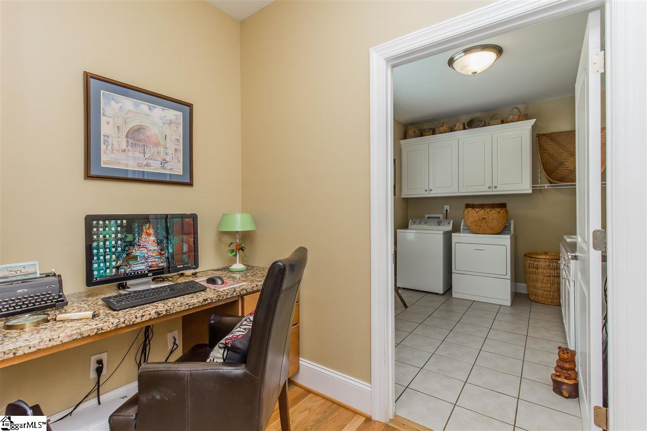4431 South King Road Greer, SC 29651 - Photo 11 of 31