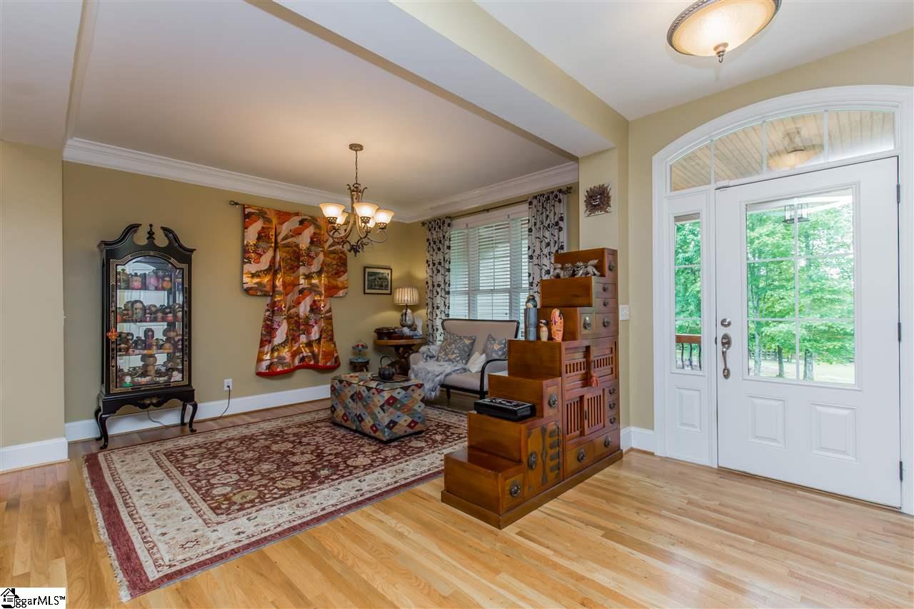4431 South King Road Greer, SC 29651 - Photo 3 of 31