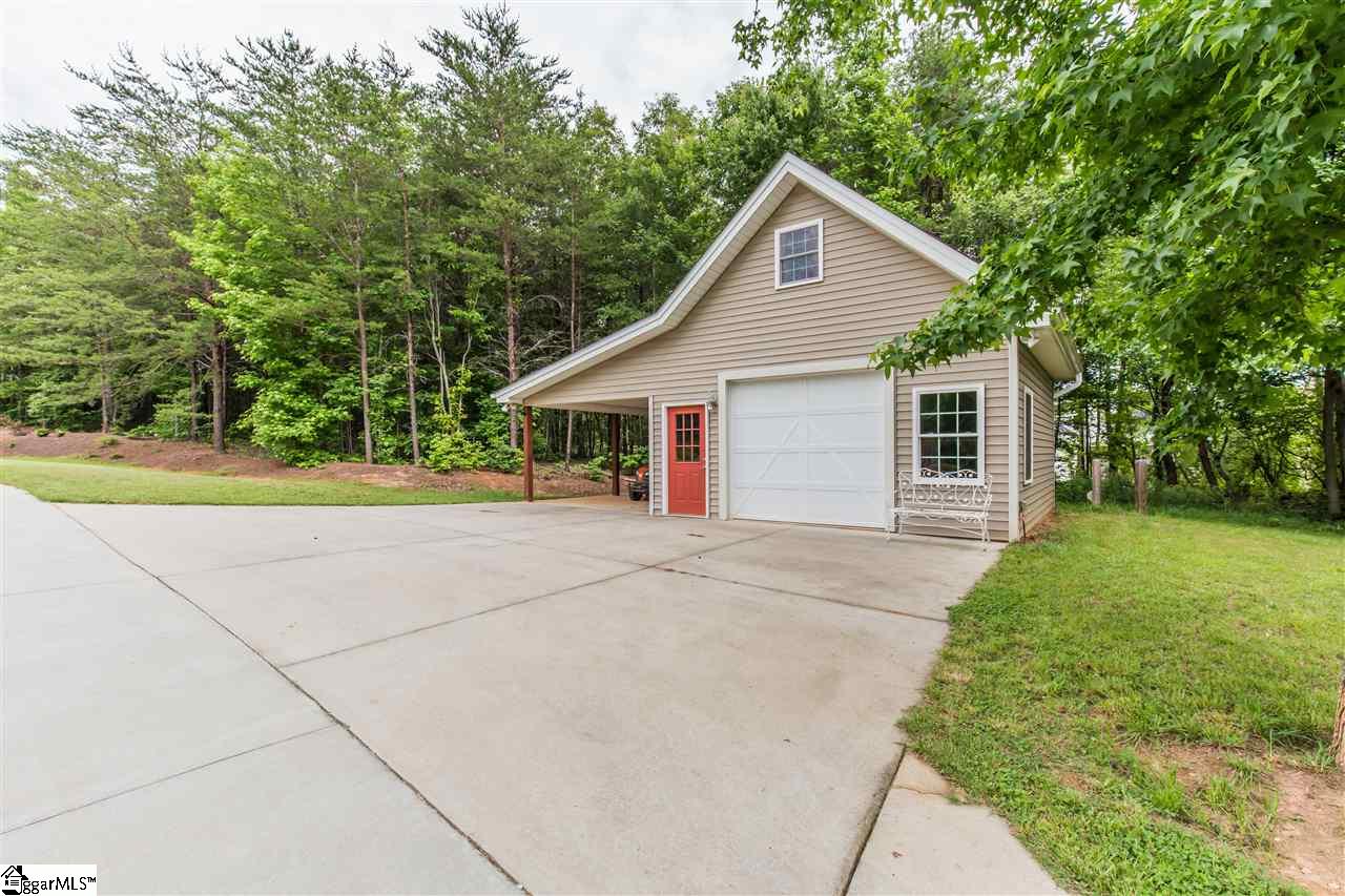 4431 South King Road Greer, SC 29651 - Photo 24 of 31