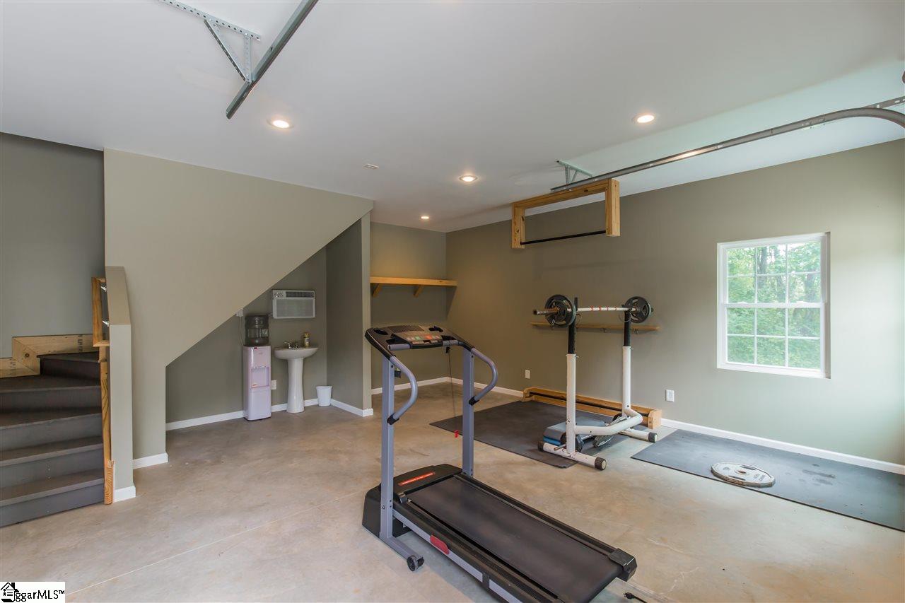4431 South King Road Greer, SC 29651 - Photo 25 of 31