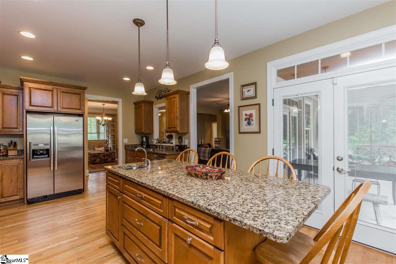 4431 South King Road Greer, SC 29651 - Photo 7 of 31