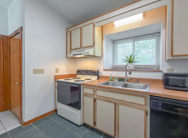 $129,900 | 2403 Manzanita Court, Tallahassee, FL 32303