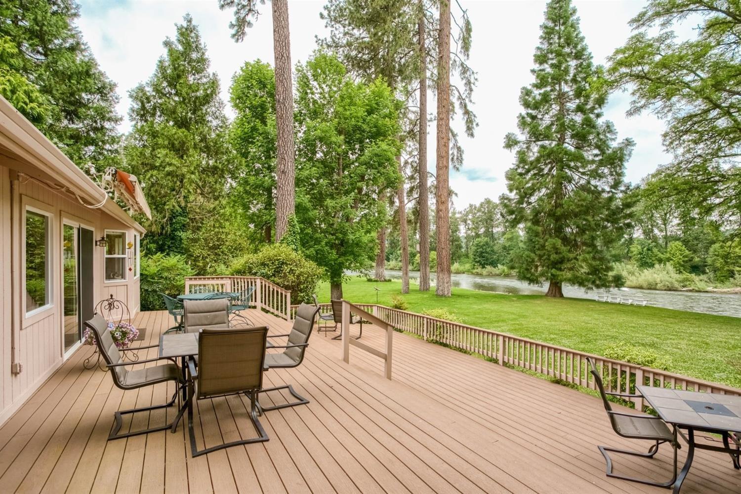 2818 South River Road Grants Pass, OR 97527 - Photo 32 of 35 Home and Property impeccably cared for..