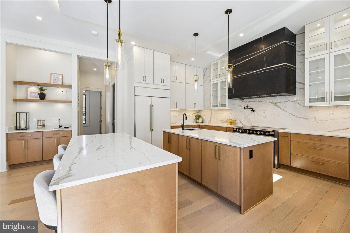 4428 Albemarle Street Northwest Washington, DC 20016 - Photo 19 of 94