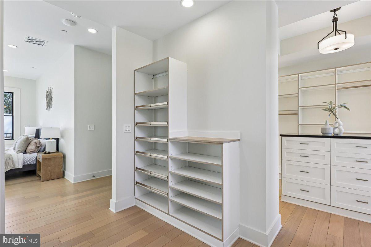 4428 Albemarle Street Northwest Washington, DC 20016 - Photo 43 of 94