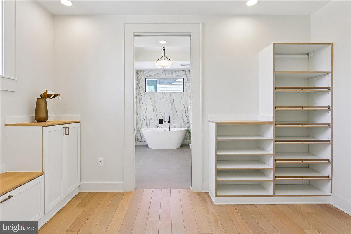 4428 Albemarle Street Northwest Washington, DC 20016 - Photo 47 of 94