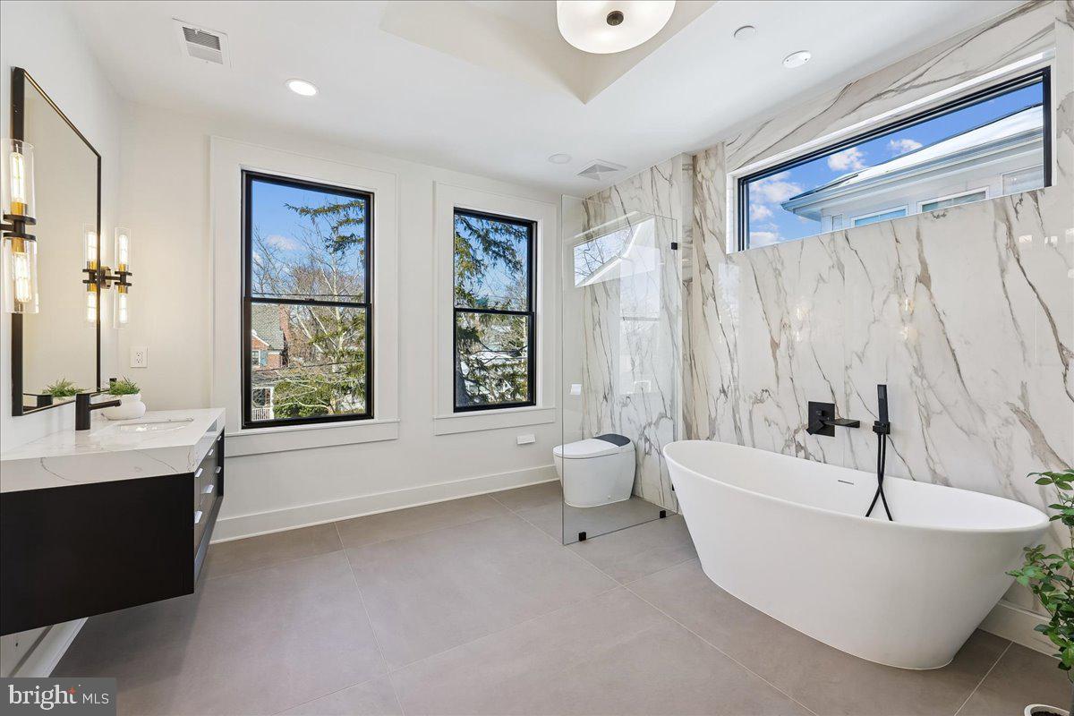 4428 Albemarle Street Northwest Washington, DC 20016 - Photo 48 of 94