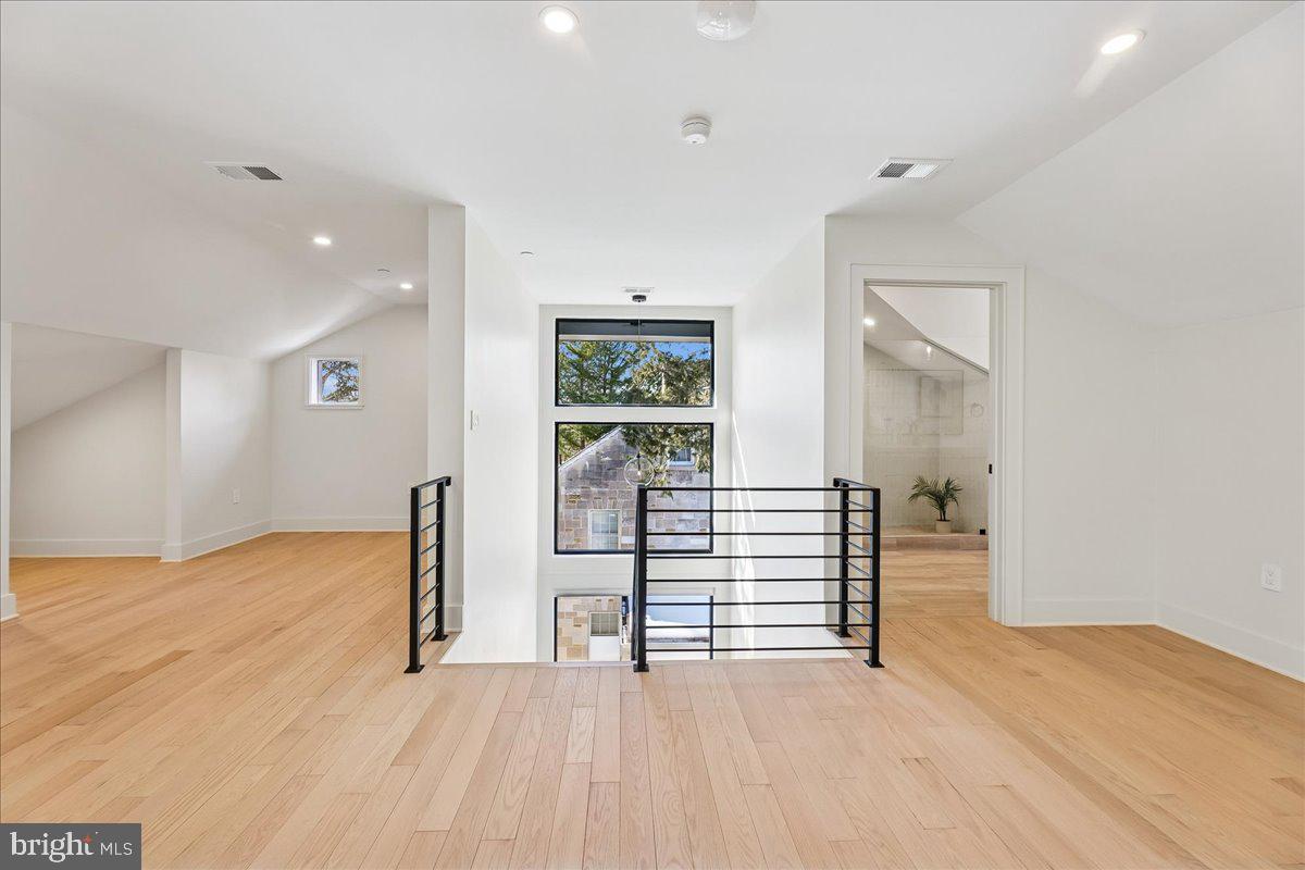 4428 Albemarle Street Northwest Washington, DC 20016 - Photo 65 of 94